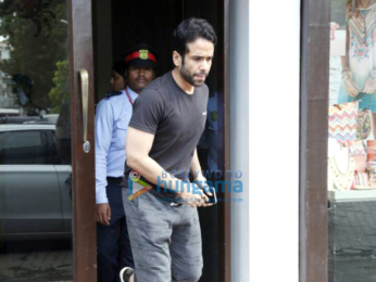 Harshvardhan Kapoor, Athiya Shetty and others snapped post lunch at Bastian