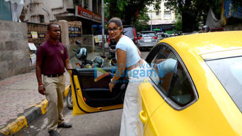 Ileana D’Cruz snapped post a meeting in Mumbai