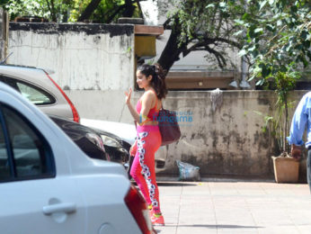 Jhanvi Kapoor looks pretty in pink post gym session