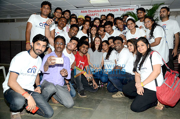 kalki koechlin interacts with special kids from ngo adapt 4