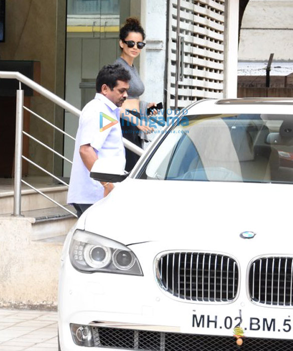 kangna ranaut snapped post rehearsals in bandra 2