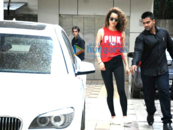 Kangna Ranaut snapped post sword fight rehearsals for her movie Manikarnika