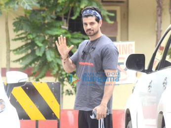 Kareena Kapoor Khan, Shahid Kapoor, Sooraj Pancholi and Mira Rajput snapped at the gym