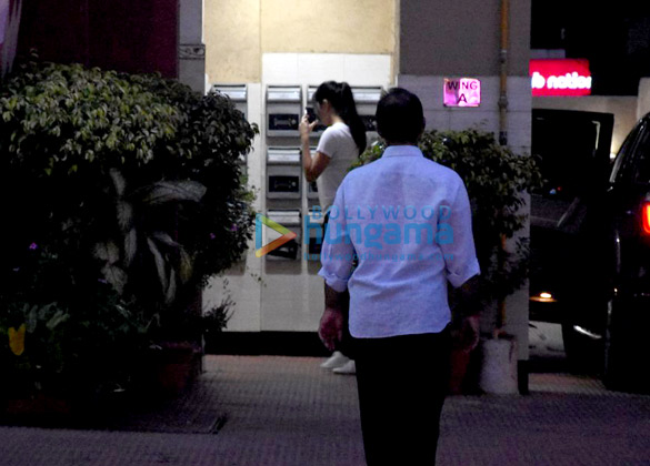 katrina kaif snapped at her home in bandra 5