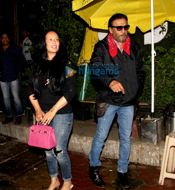 munna michael wrap up party with cast and family 10