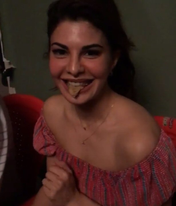 OMG! This is how Jacqueline got an entry into Punjabi club on the sets of Judwaa 2