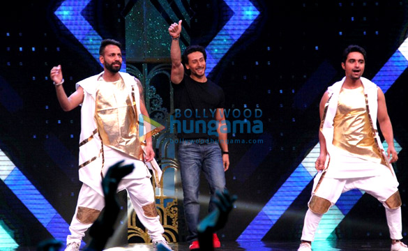 promotions of munna michael on the sets of sabse bada kalakar 11
