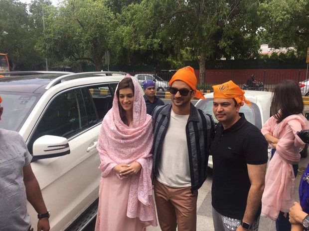 Raabta stars Sushant Singh Rajput and Kriti Sanon visited to seek blessings for their film