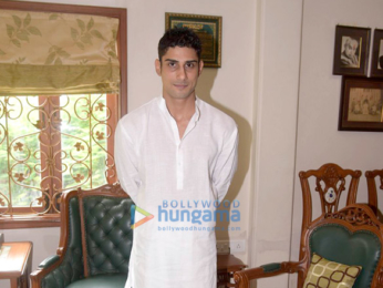 Raj Babbar's birthday celebrations at home in Juhu