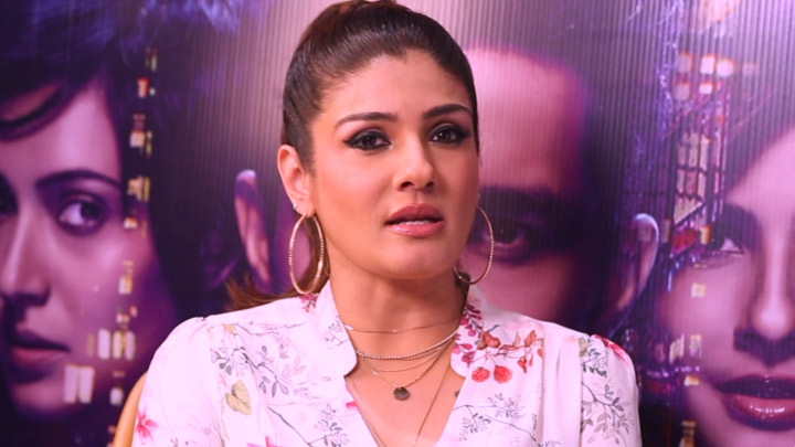 Raveena Tandon’s SUPERB RAPID FIRE | Dangal | Baahubali-2 | Varun Dhawan Raveena Tandon’s SUPERB RAPID FIRE | Dangal | Baahubali-2 | Varun Dhawan