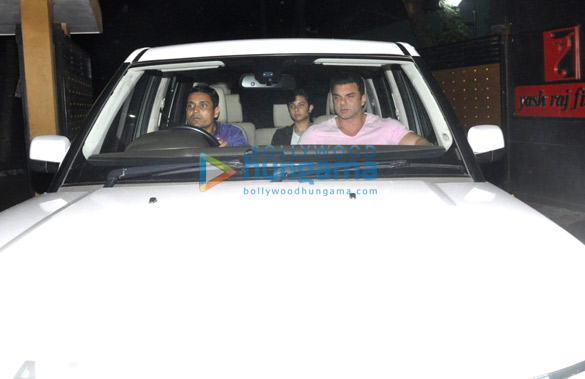 salman khan iulia vantur and others at the first screening of tubelight at yashraj studio 2