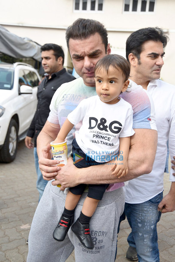 salman khan and sohail khan launch being human e cycle in mumbai 6