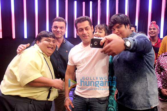 salman khan and sohail khan promote their film tubelight on sets of the show taarak mehta ka ooltah chashma 1