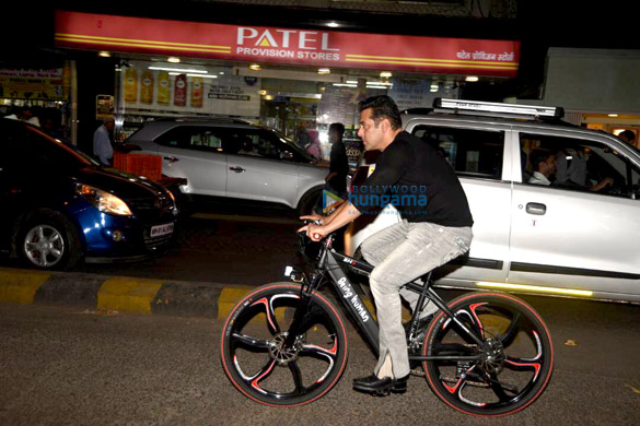 salman khan snapped during tubelight promotions 1