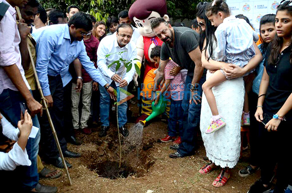 Sanjay Dutt graces the tree plantation drive by Asif Bhamla Foundation Sanjay Dutt graces the tree plantation drive by Asif Bhamla Foundation