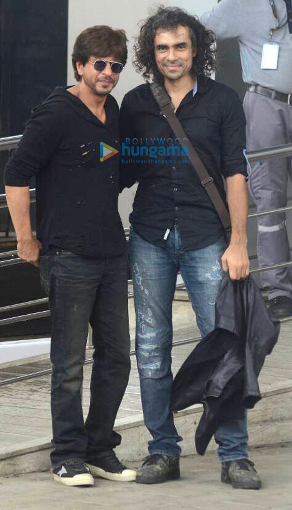 Shah Rukh Khan and Imtiaz Ali snapped leaving to promote their film ‘Jab Harry Met Sejal’ in Ahmedabad