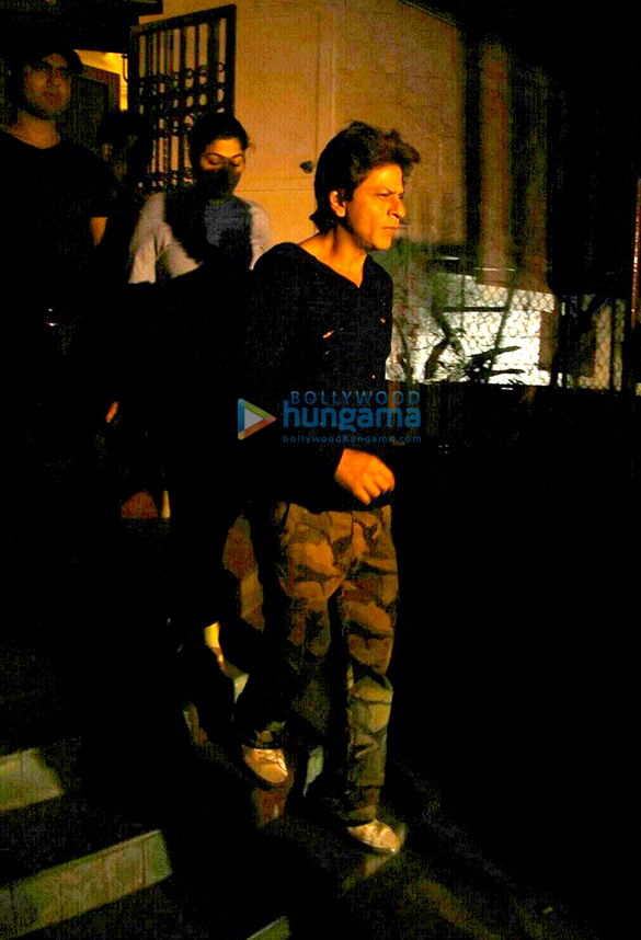 shah rukh khan snapped post a dubbing session in bandra 3
