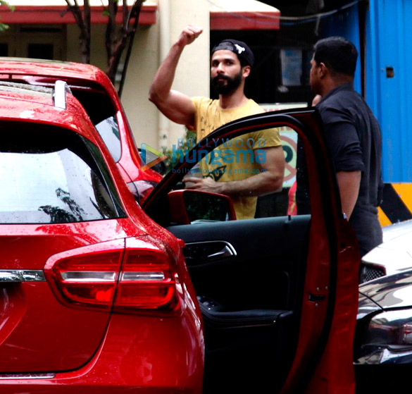 shahid kapoor mira rajput misha snapped post gym in bandra 1
