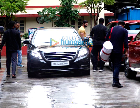 shahid kapoor mira rajput misha snapped post gym in bandra 2