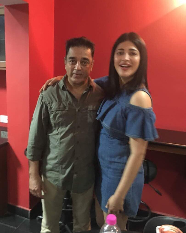 Shruti Haasan clicked with superstar father Kamal Haasan at the special screening of Behen Hogi Teri-2