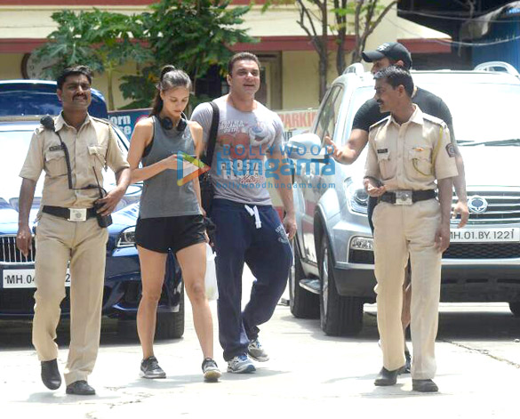 Sohail Khan, Sara Ali Khan, Rhea Chakraborty and Sooraj Pancholi snapped at the gym