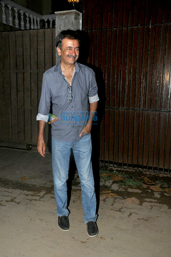 sonam and raju hirani snapped in juhu 6