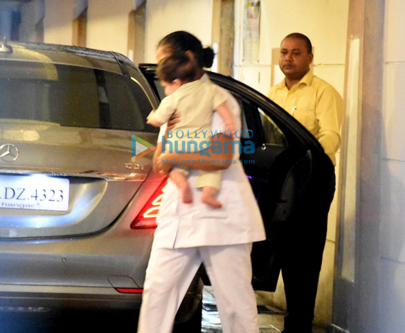 taimur ali khan snapped at home 6