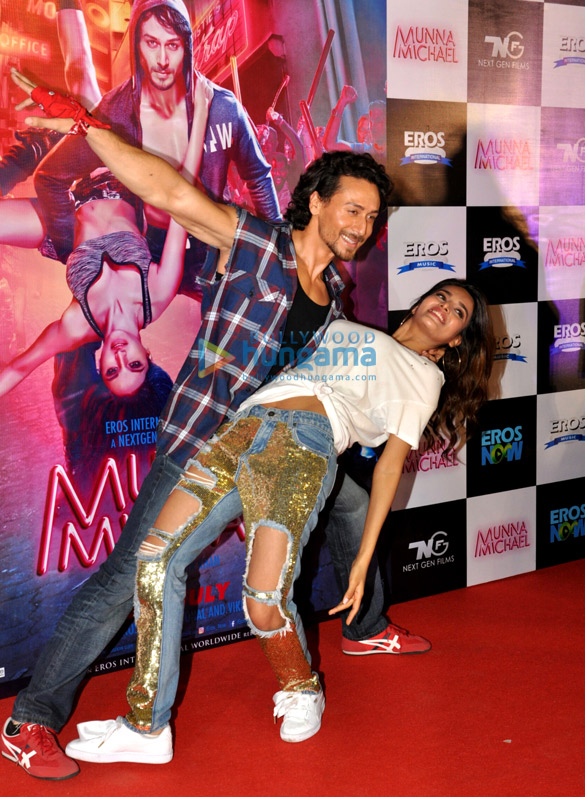 tiger shroff and nidhhi agerwal launch the song ding dang from munna michael 4