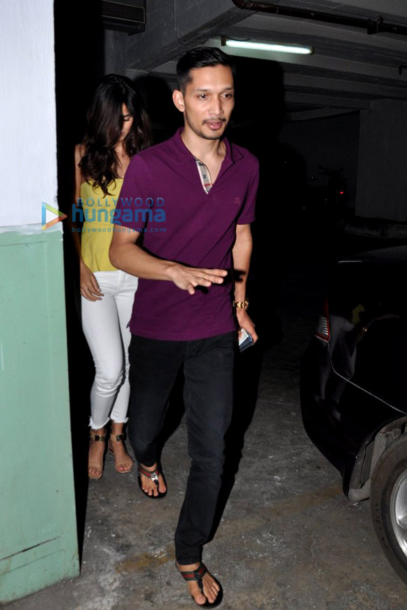 tiger shroff takes disha patani for a movie on her birthday 5