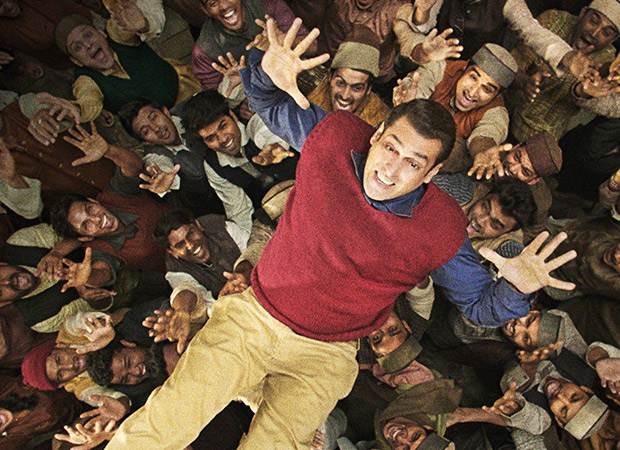 Tubelight (40)