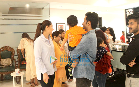 tusshar kapoor celebrates son laksshyas 1st birthday at his home in juhu 7