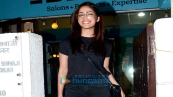 Yami Gautam snapped post salon session at B’Blunt