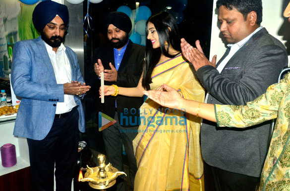 Amrita Rao launches ‘Linen Club’ store in Bhuvaneswar, Orissa Amrita Rao launches ‘Linen Club’ store in Bhuvaneswar, Orissa