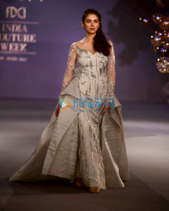 aditi rao hydari walks for gaurav gupta at couture week in delhi 3