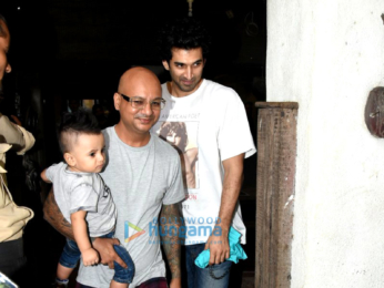 Aditya Roy Kapur snapped at Hakim Aalim's salon in Bandra