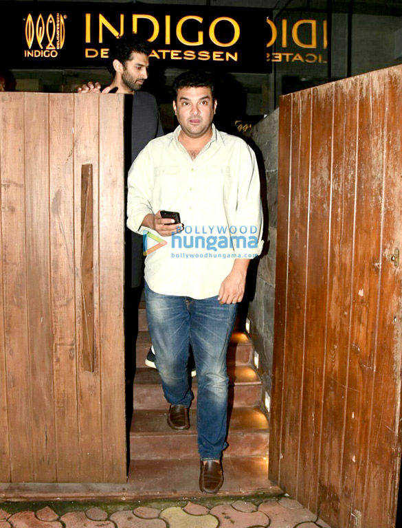aditya roy kapur and sidharth roy kapoor snapped at indigo 5