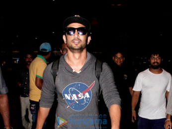 Akshay Kumar, Sushant Singh Rajput, Mira Kapoor snapped at the airport