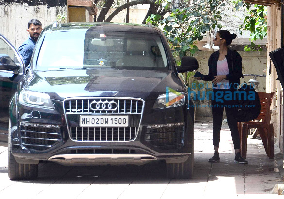 alia bhatt snapped at her gym in bandra 6