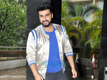 Arjun Kapoor and Athiya Shetty snapped promoting the film Mubarakan