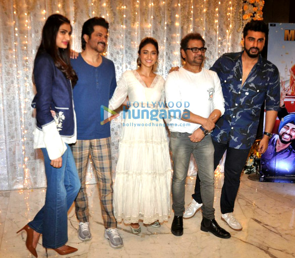 cast and crew of the film mubarakan 1