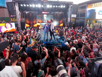 Celebs grace the IIFA Stomp – A welcome party at Times Square!