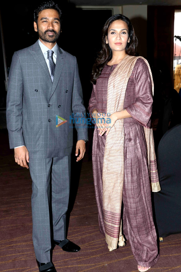 dhanush kajol soundarya rajnikanth promote vip 2 lalkar in mumbai 3
