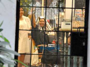 Esha Gupta and Navya Naveli snapped at Kromakay Salon