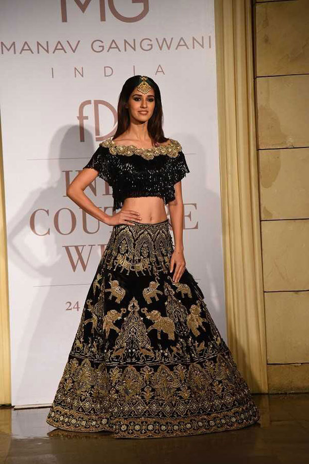 Gorgeous Disha Patani walks the ramp on Day 2 of India Couture Week_04