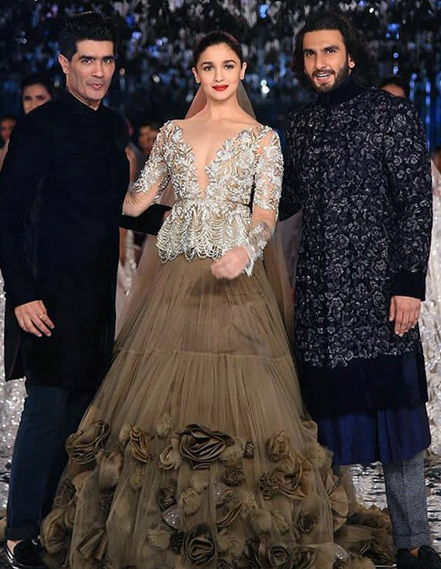 Gully Boy couple Ranveer Singh and Alia Bhatt stun as showstoppers for Manish Malhotra at India Couture Week 2017 (3)