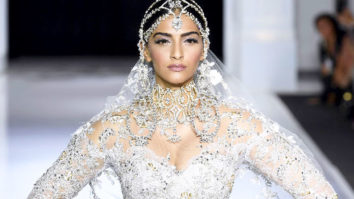 HOT Sonam Kapoor Sets The Ramp Walk On FIRE