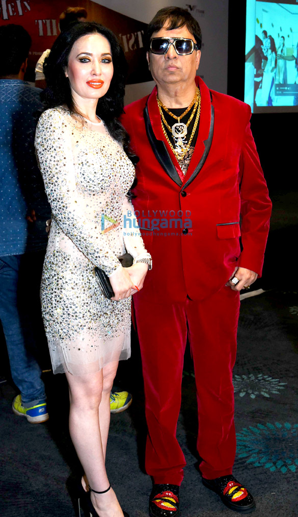 jeetendra shakti kapoor and others grace the mahurat of pyar mein thoda twist 9