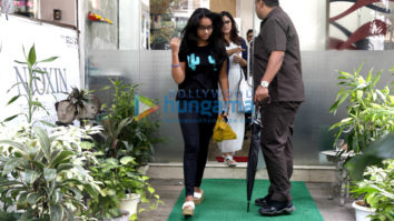 Kajol snapped post her salon session in Bandra