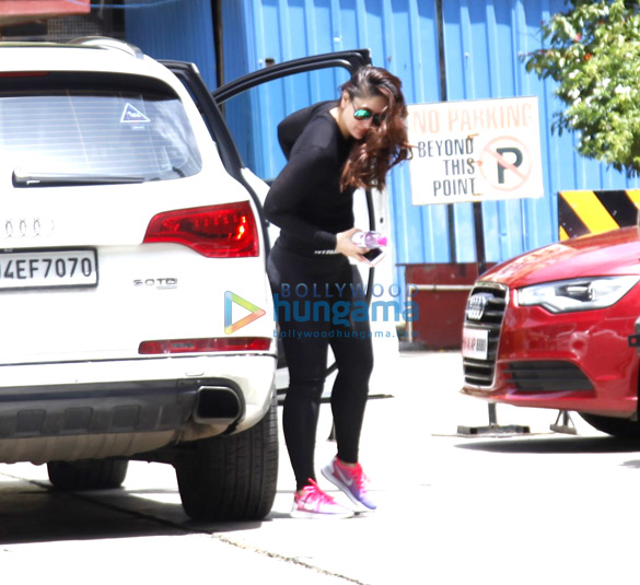 kareena kapoor khan and amrita arora snapped at the gym 3 2