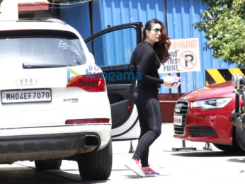 Kareena Kapoor Khan and Amrita Arora snapped at the gym